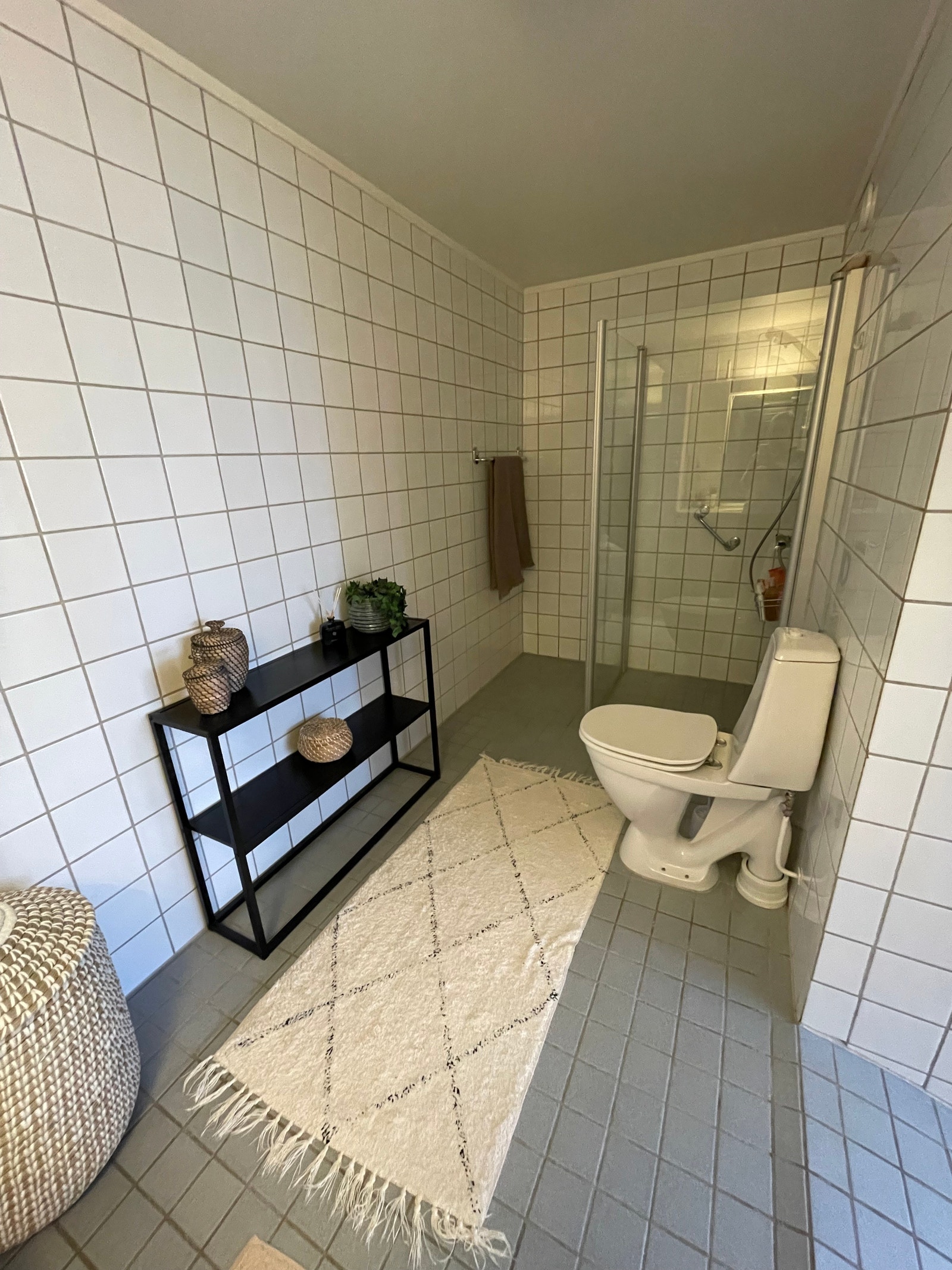 Stort bad (1) med med dusj Galleribilde