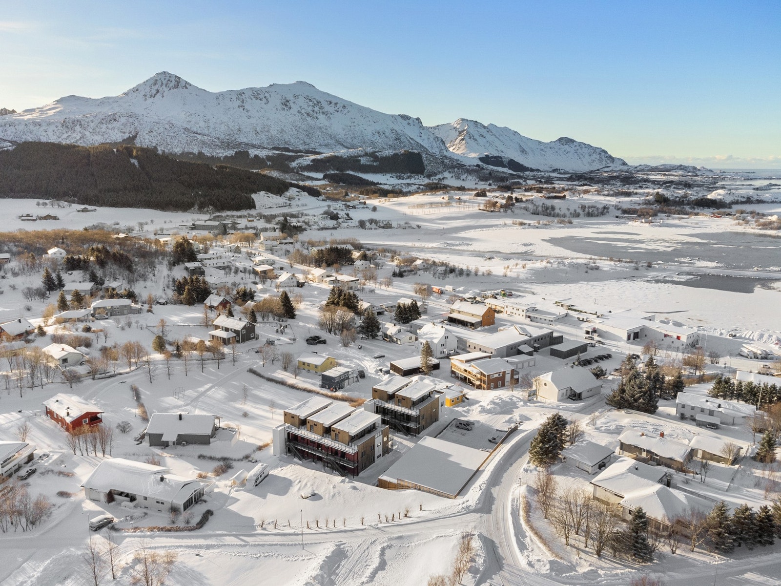 Gangavstand til Fygle skole med klassetrinn 1-7 og Fygle barnehage som er rett nedi veien. Galleribilde