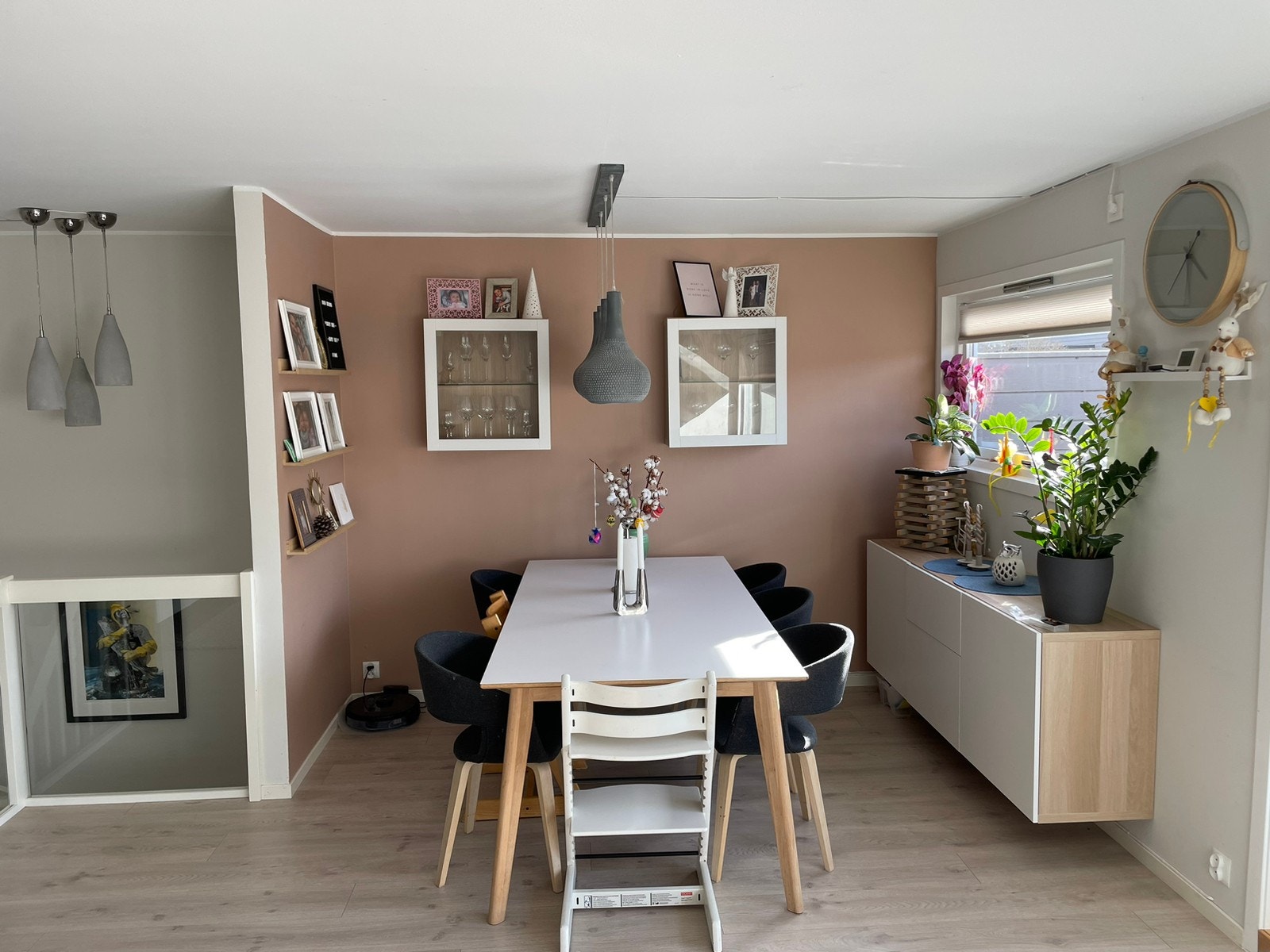 Spiseplass til 6 eller 12 med innleggsplater Galleribilde