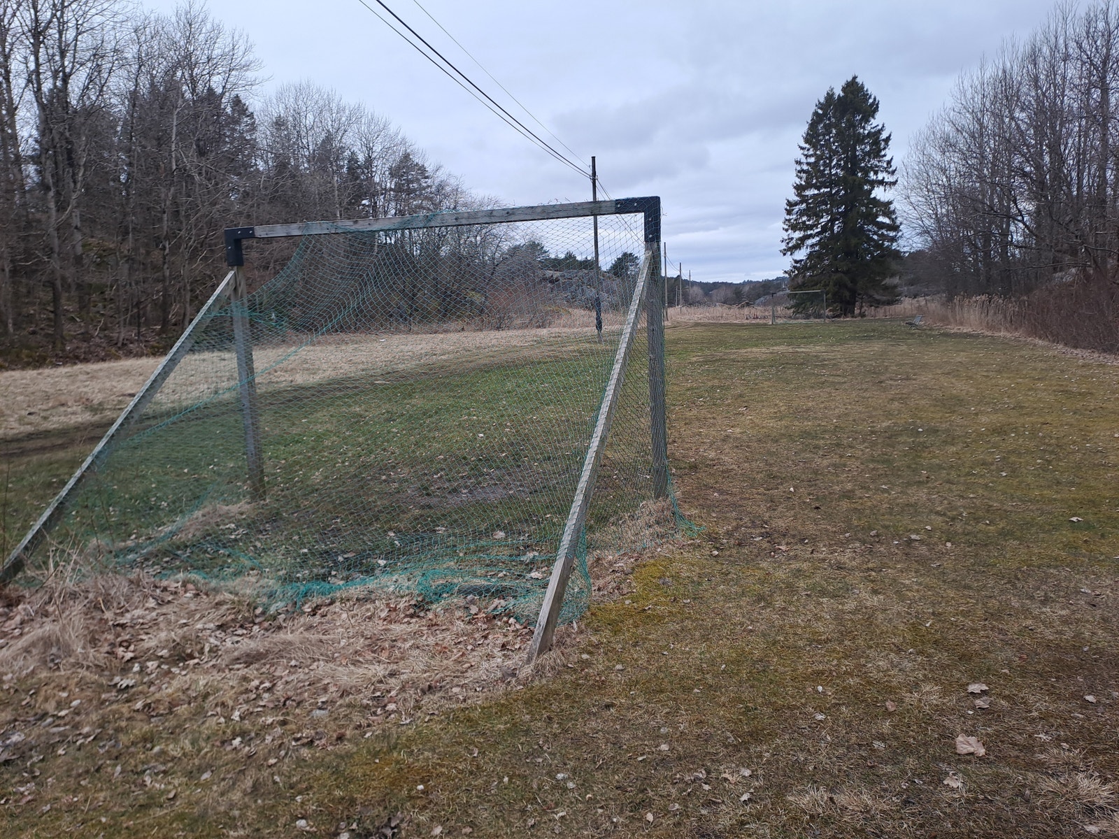 Fotball bane 300 meter fra eiendommen Galleribilde