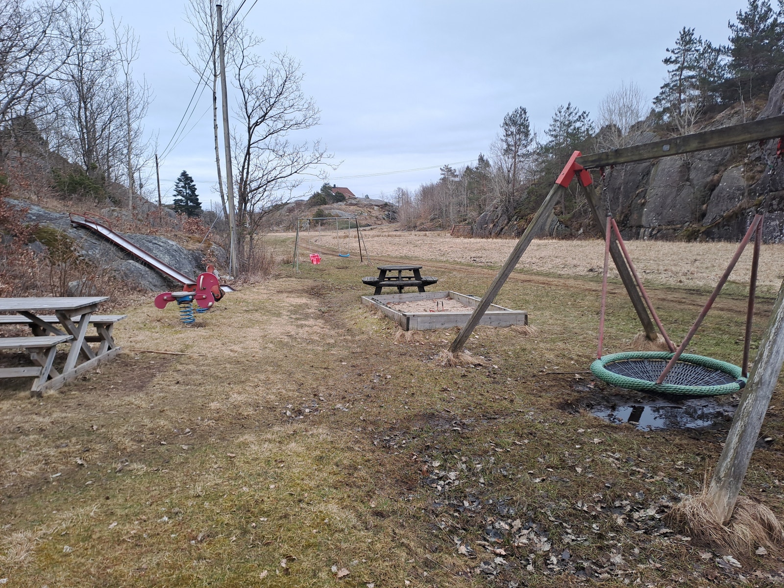 Lekeplass 300 meter fra eiendommen Galleribilde