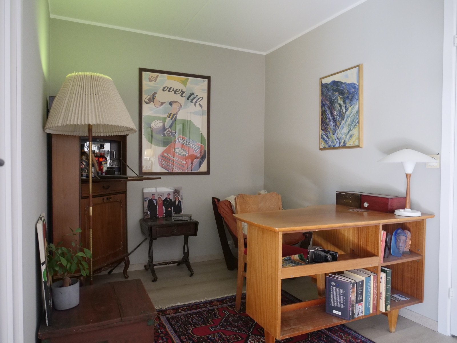 Kontor/mellomstue. Galleribilde