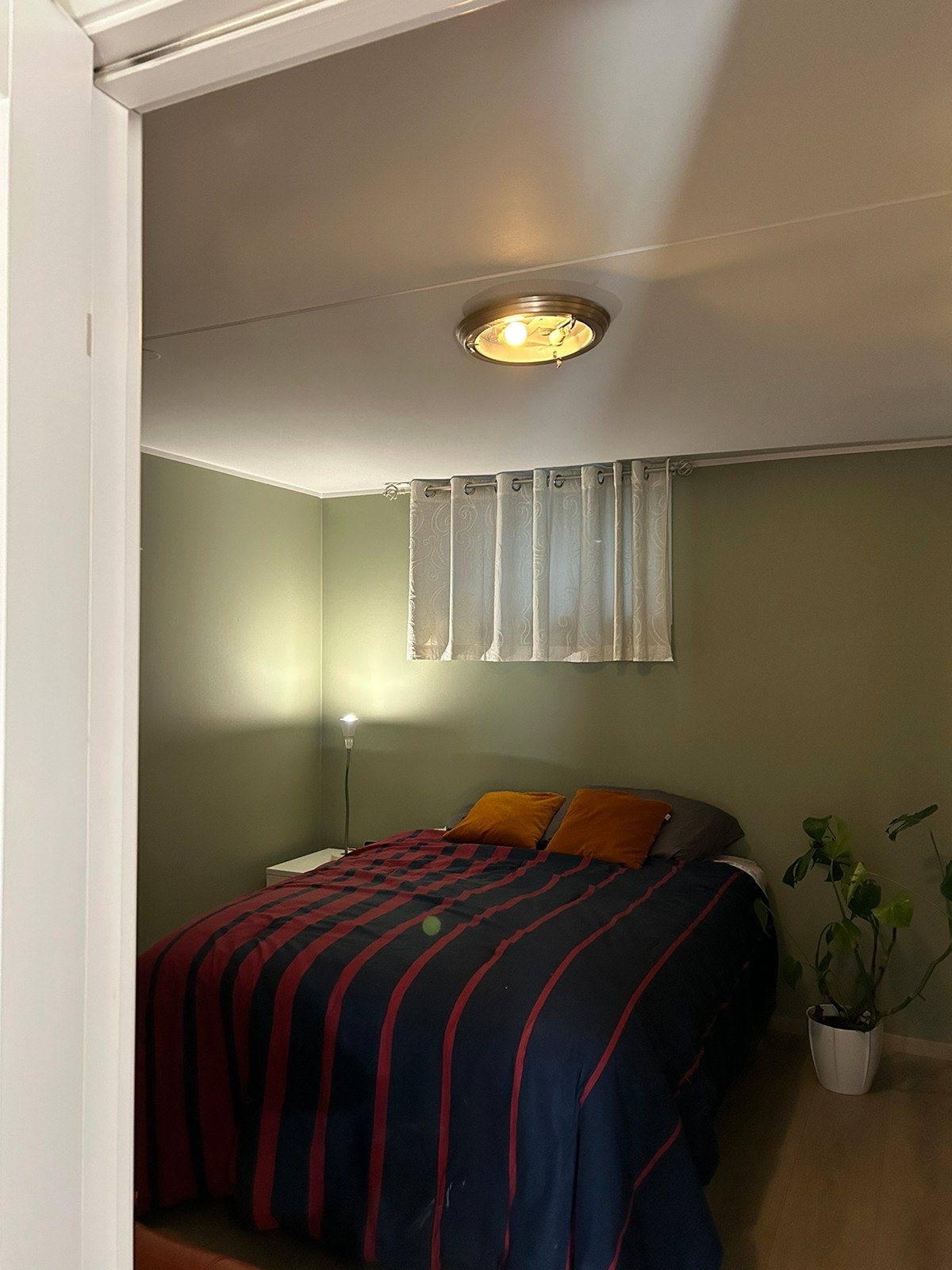 Hovedsoverom med dobbeltseng. Galleribilde