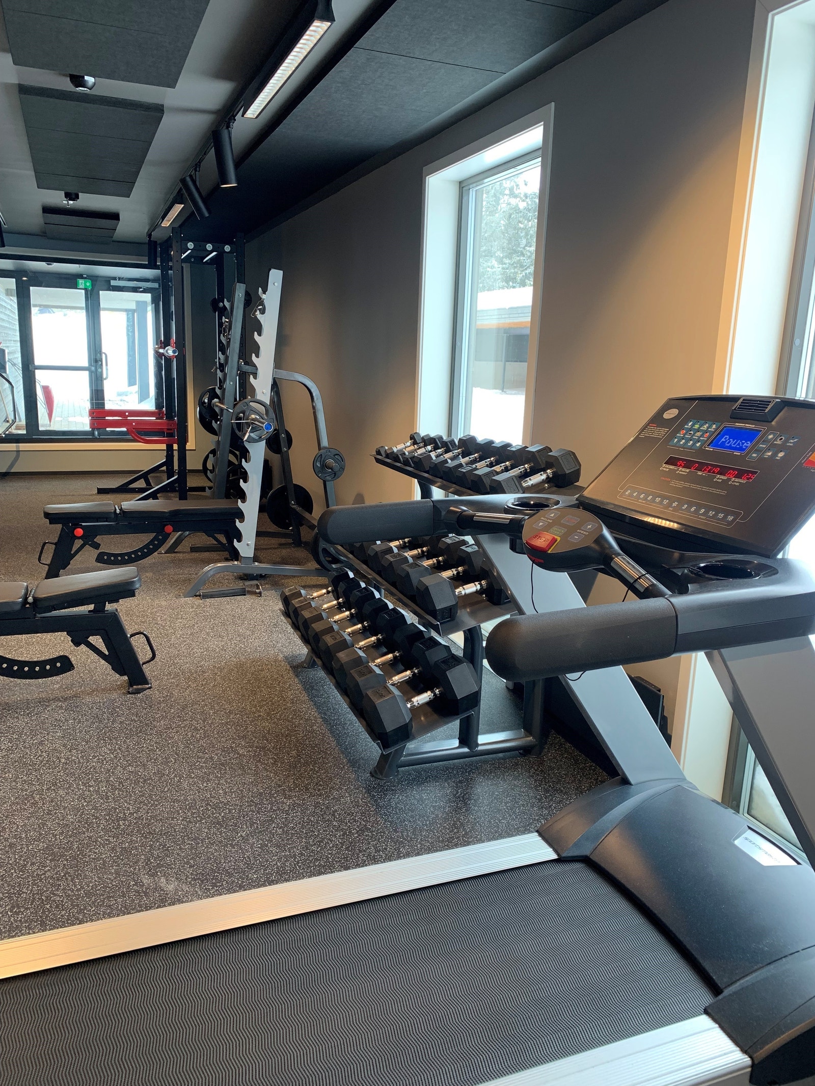 Nevra har også et flott og moderne treningssenter Galleribilde
