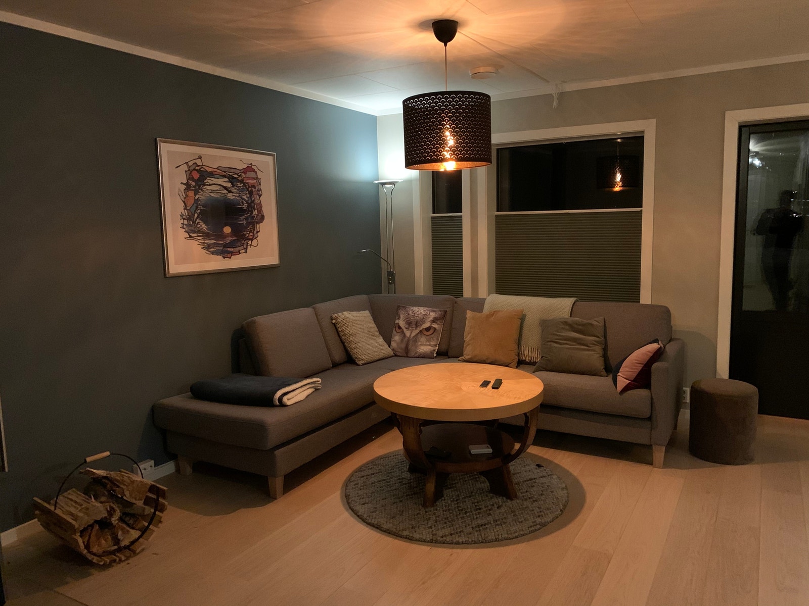 Sofaen står og kan evt selges Galleribilde