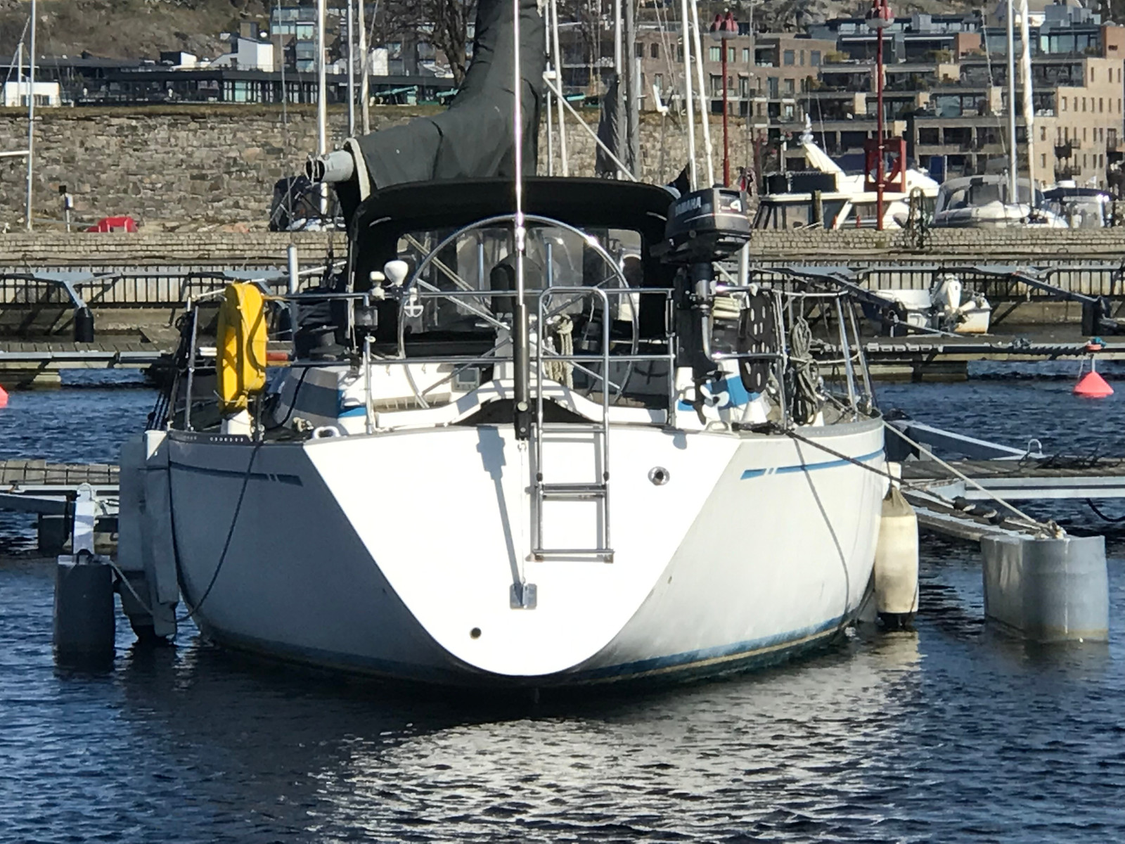 Swan 371 image