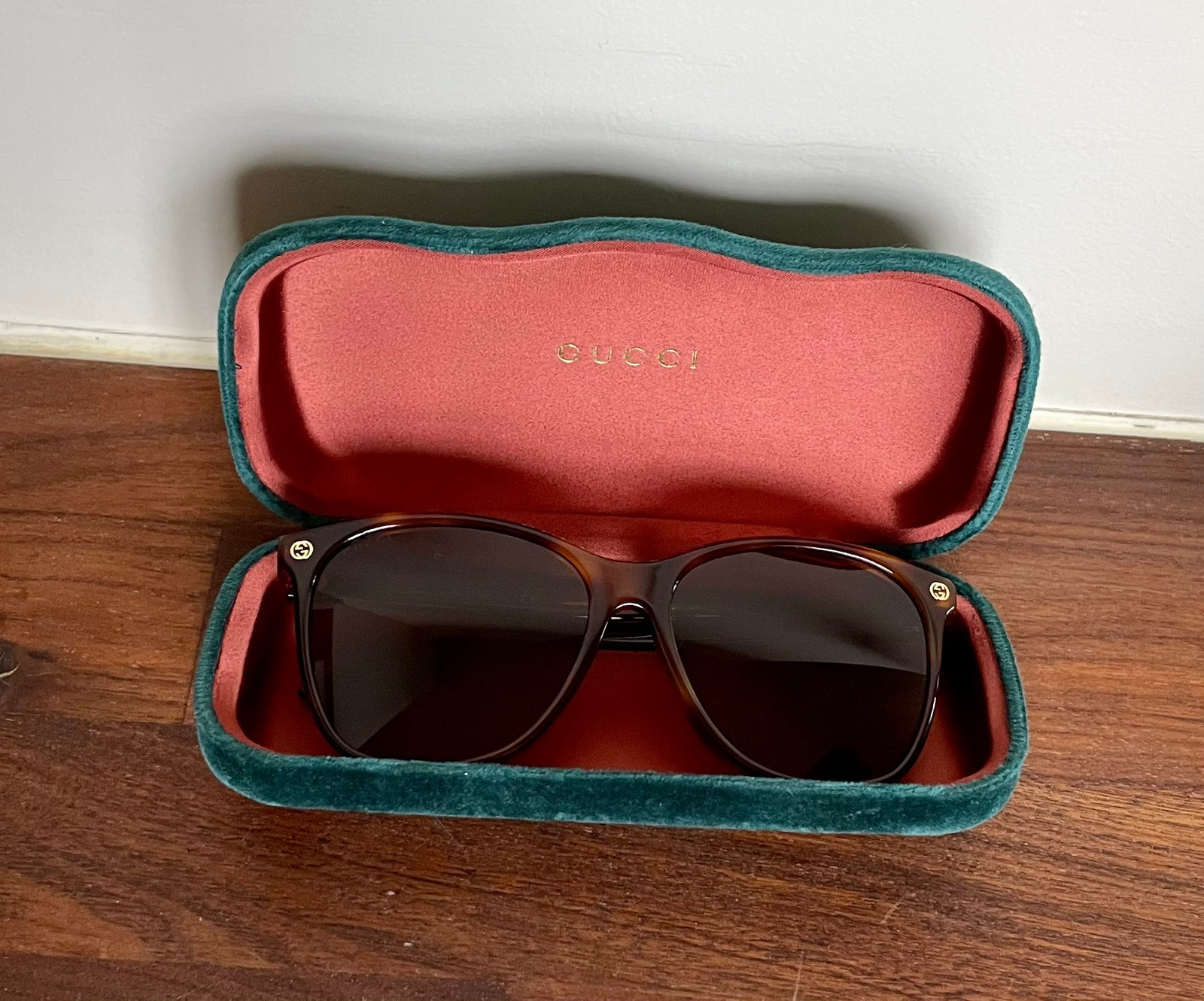 Gucci GG024S solbriller FINN torget