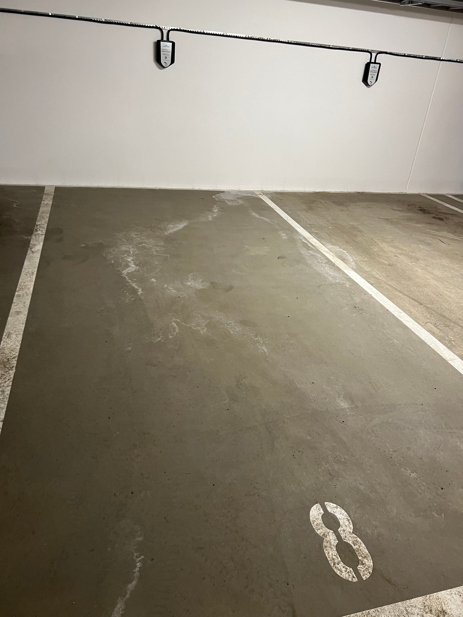 Det medfølger en egen garasjeplass med el-bil lader i felles garasjeanlegg. Galleribilde