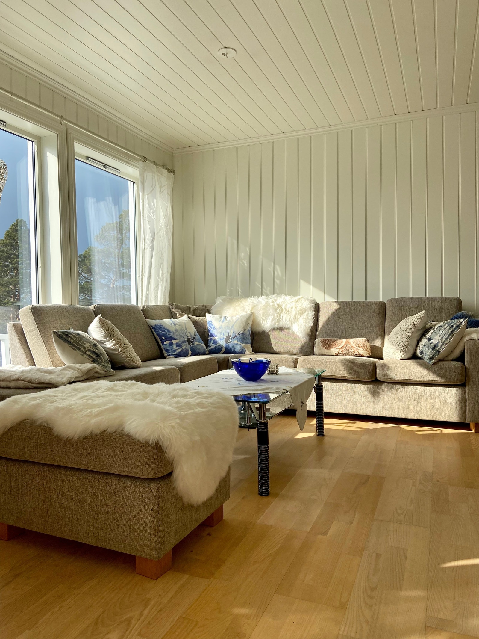 God plass i sofakroken Galleribilde