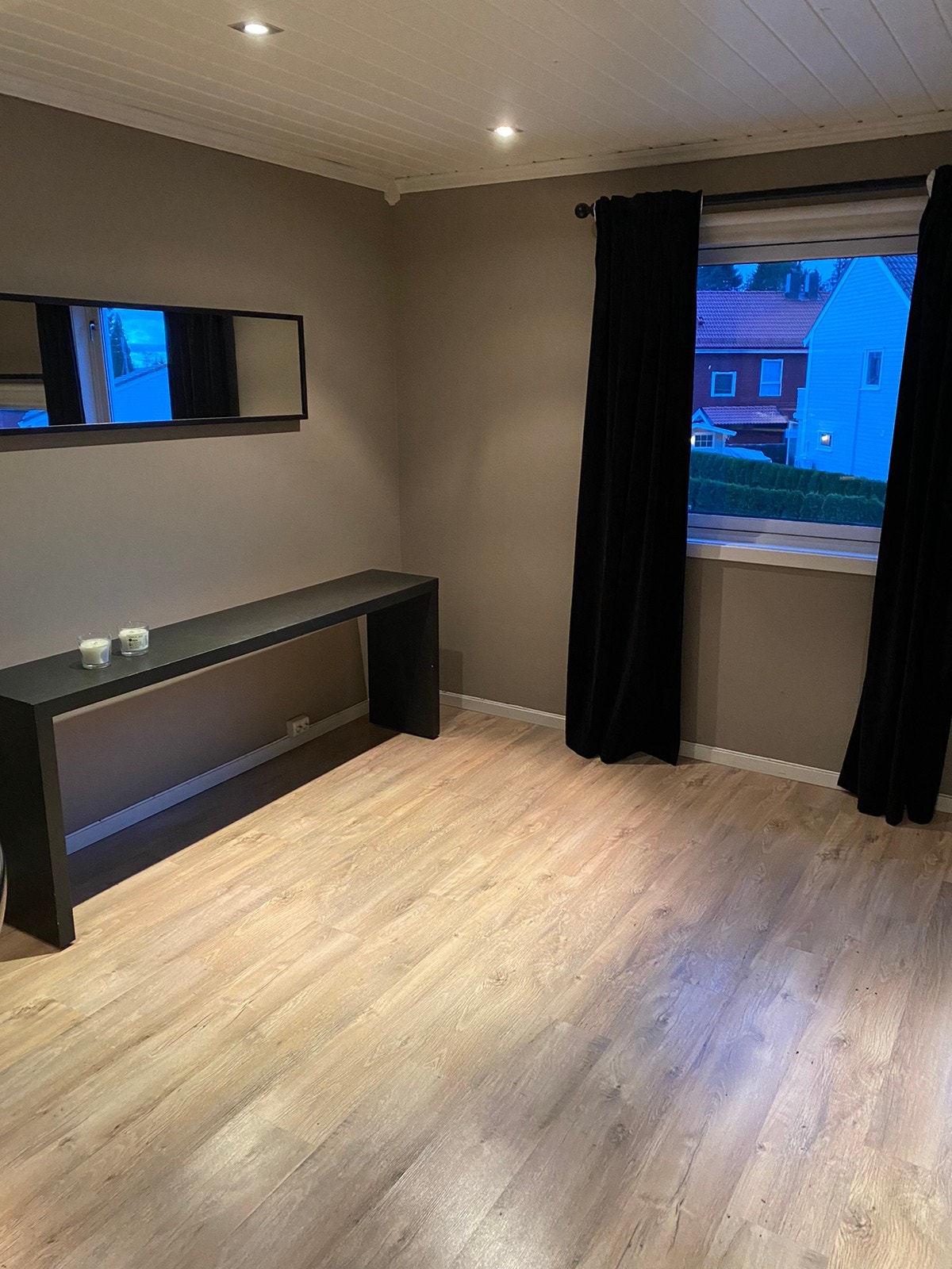 2.etg: soverom nr 1 Galleribilde