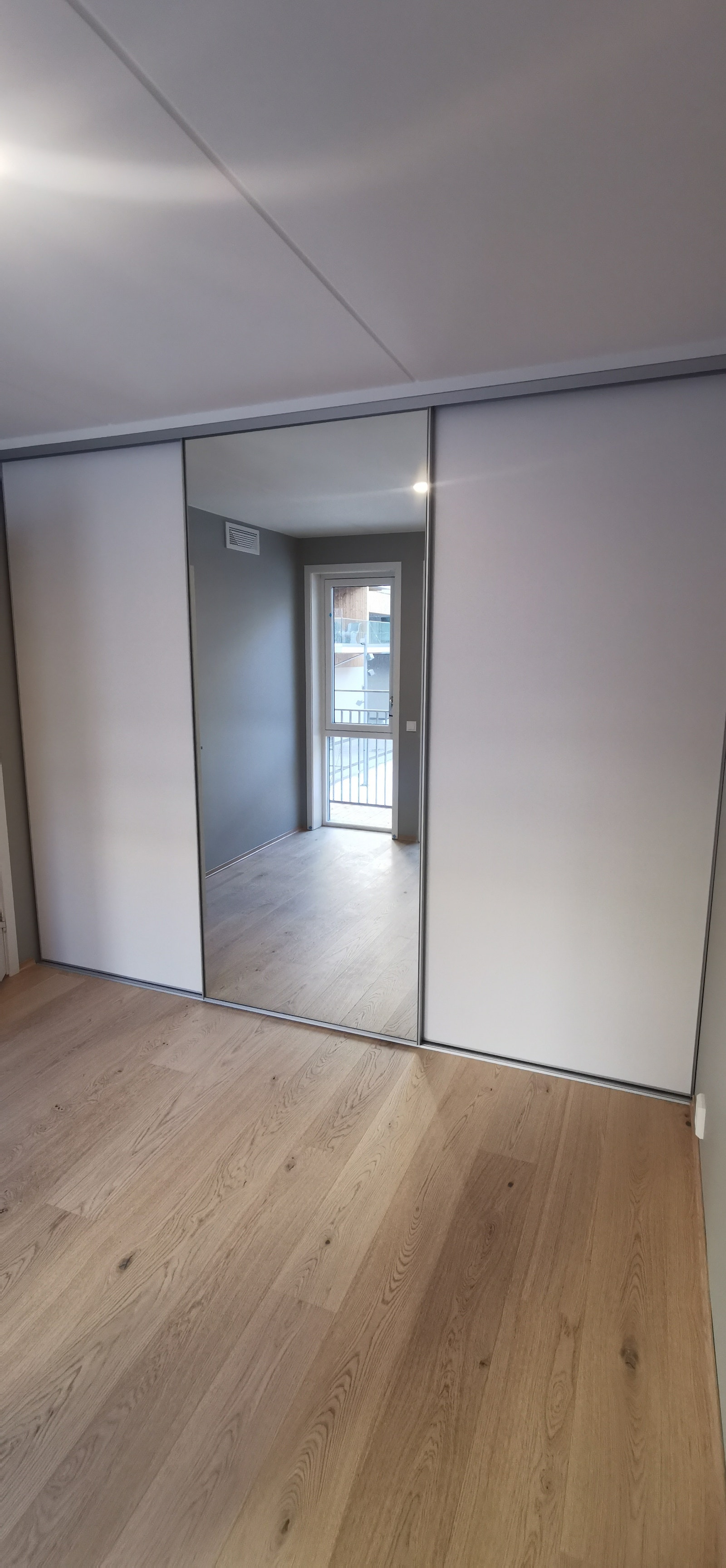 Bilde uten sengen. Galleribilde