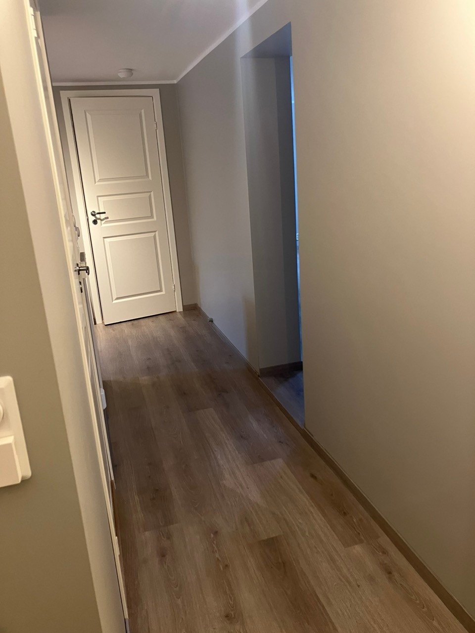 Gang mellom soverommene og kjøkken Galleribilde