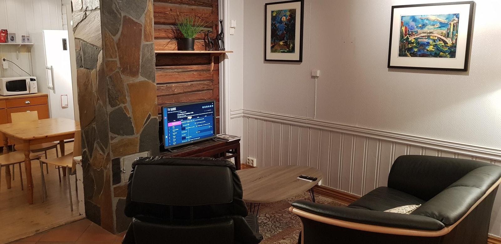 Stue med TV. Galleribilde