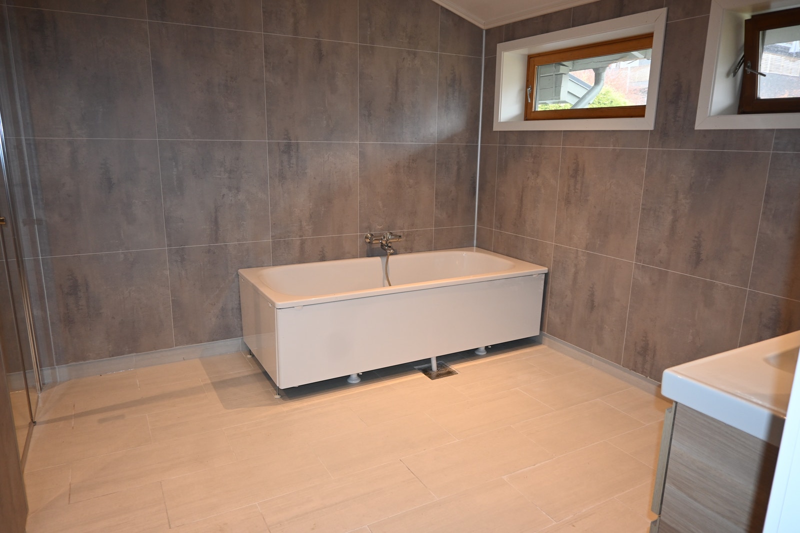 Bad renovert Galleribilde