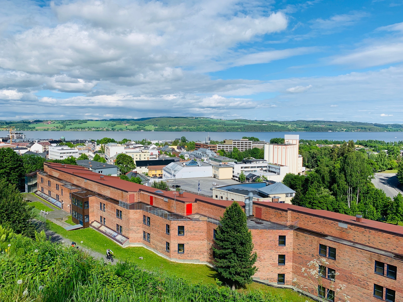 Utsikt fra hage Galleribilde