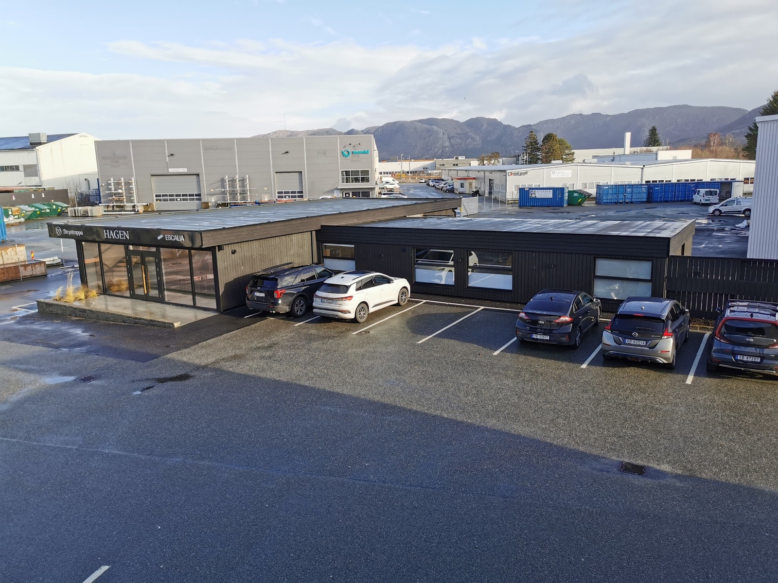 GF 14 B - Hagen trapper butikk - ny butikk blir til høyre i bildet Galleribilde