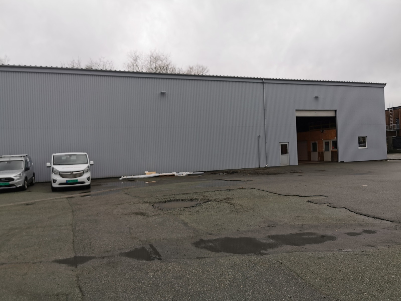 Lagerhall - mulighet for leie egen seksjon på 170m2 Galleribilde