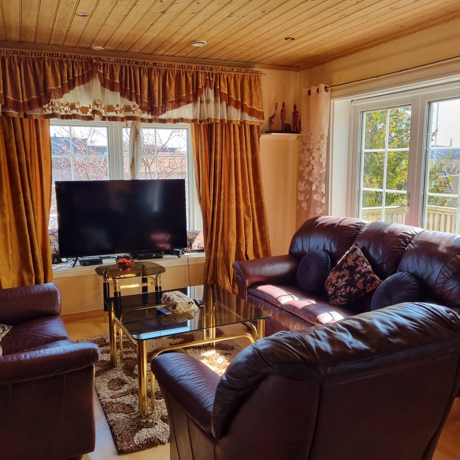 Stue m. karnapp Galleribilde