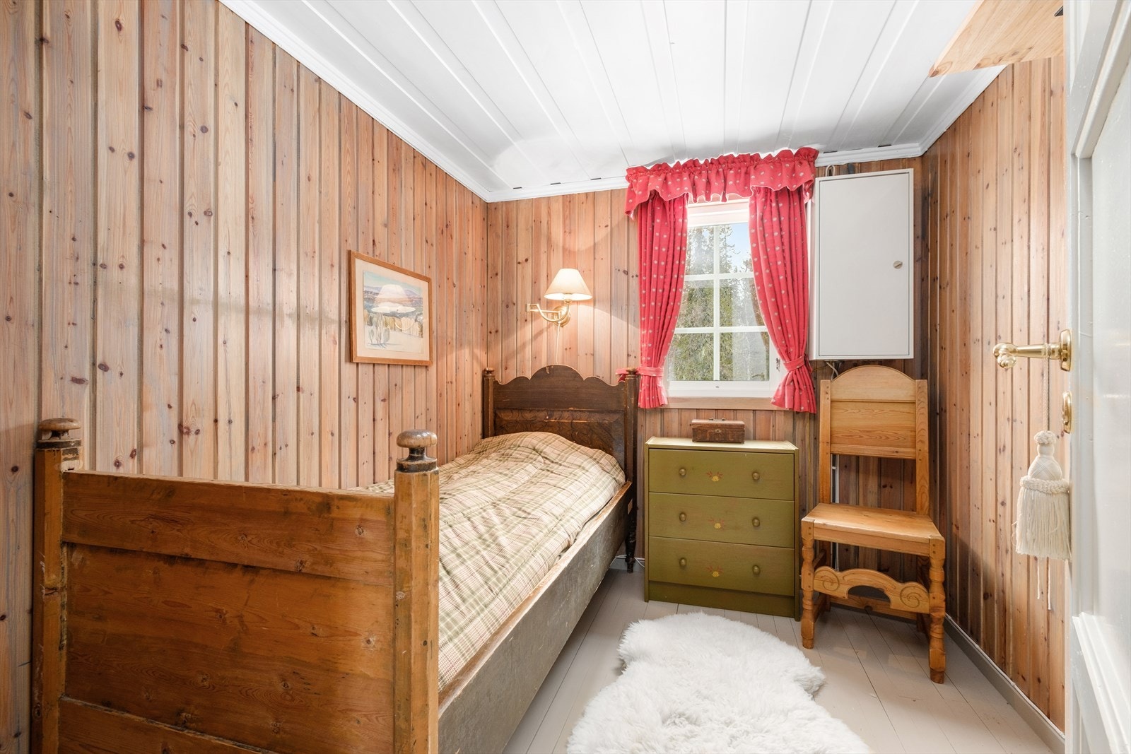 Soverom to Galleribilde