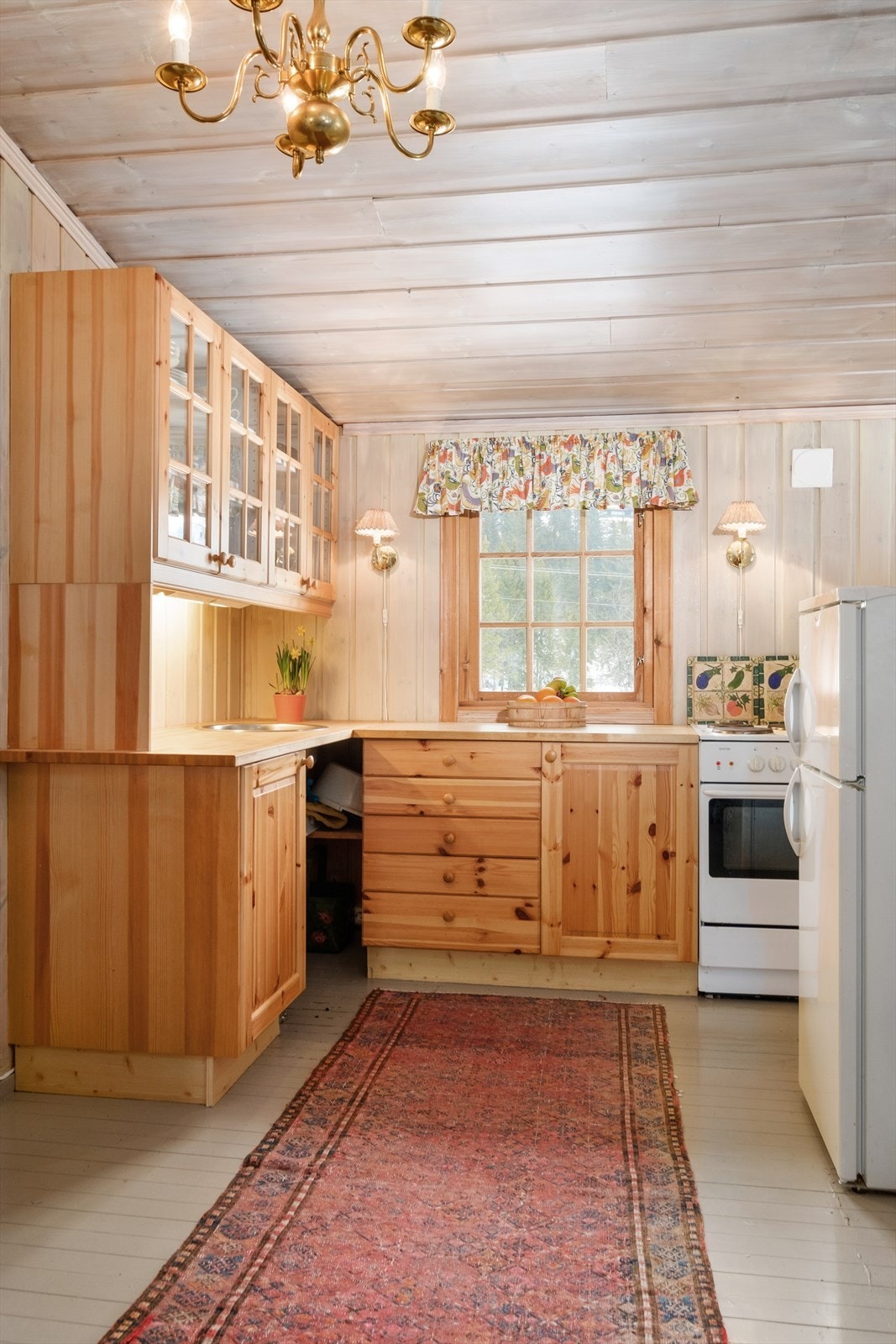 God skap plass til oppbevaring Galleribilde