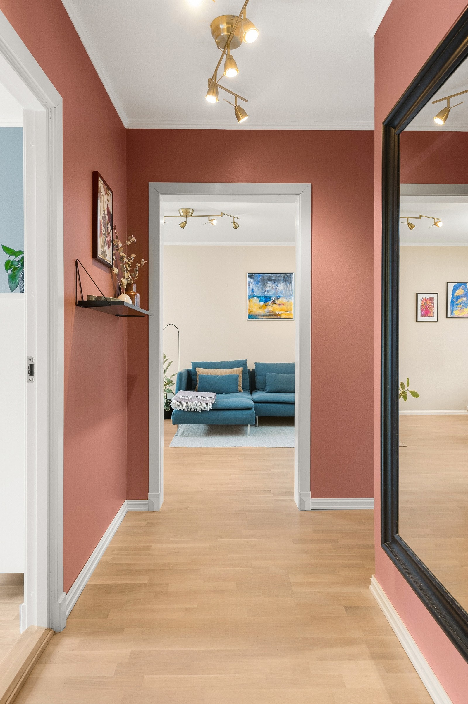 Entrè mot stue. Galleribilde