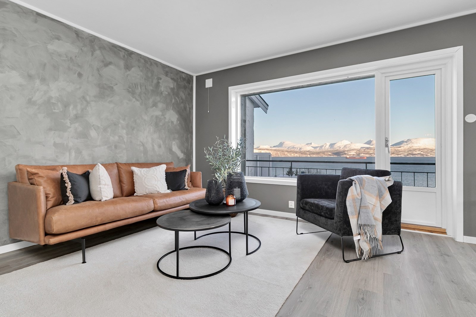 Velkommen til dette flotte rekkehuset i Ole Martinussens vei 25! Galleribilde