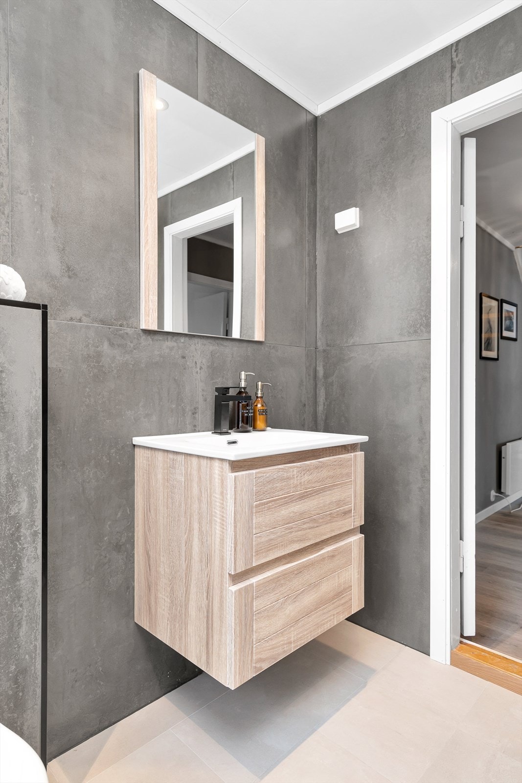 Underetasje - Bad Galleribilde