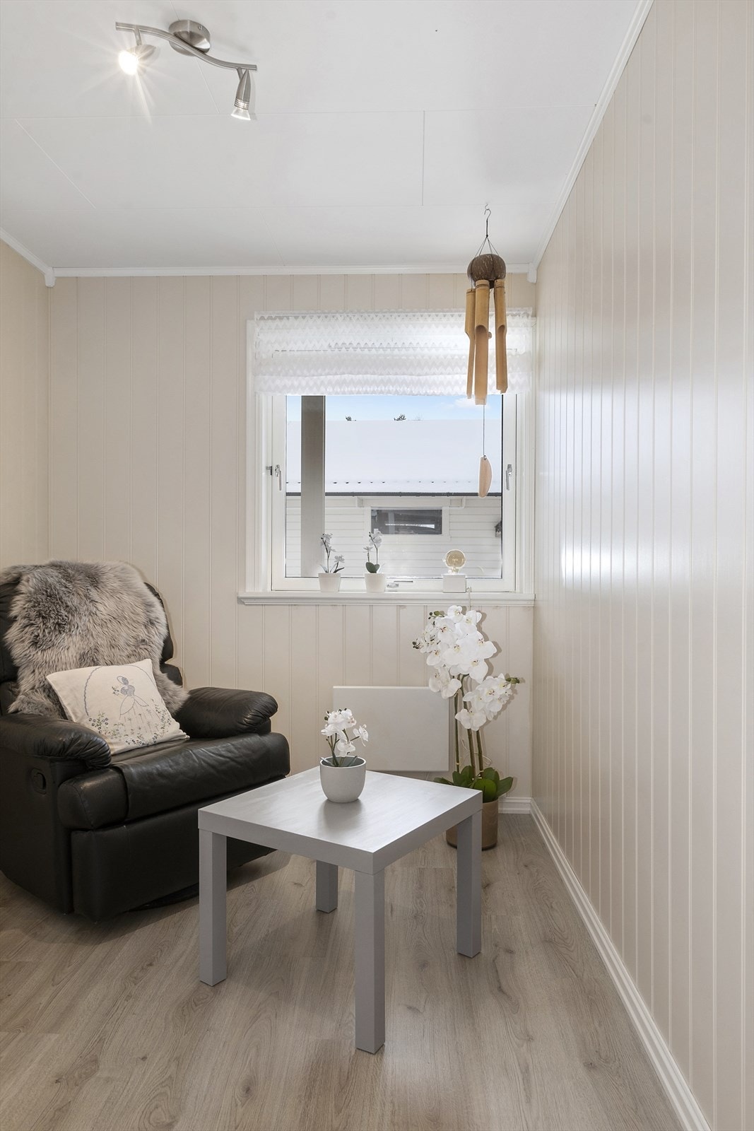 Soverom 2 har også garderobeskap. Galleribilde