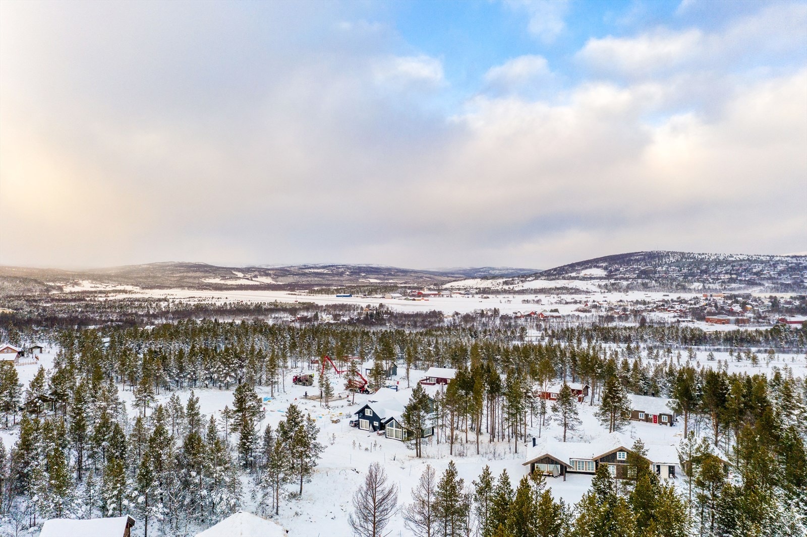 Håneset hyttefelt er et nyetablert hyttefelt med tomter fra 730 kvm til 1 890 kvm. Galleribilde