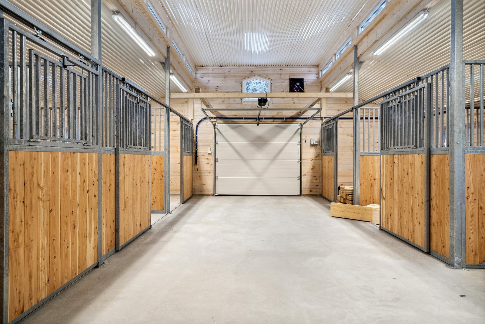 Stall/kaldlager ca 100 kvm. Galleribilde