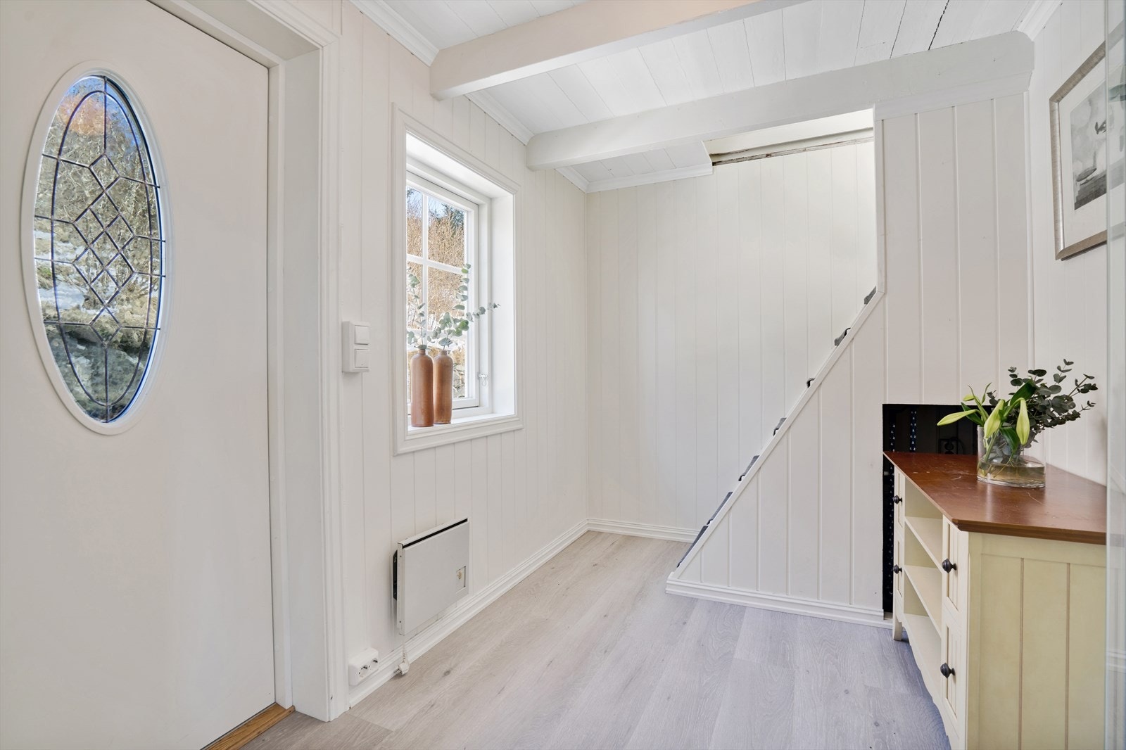 Oppe har man soveplasser og lagringsplass. Galleribilde