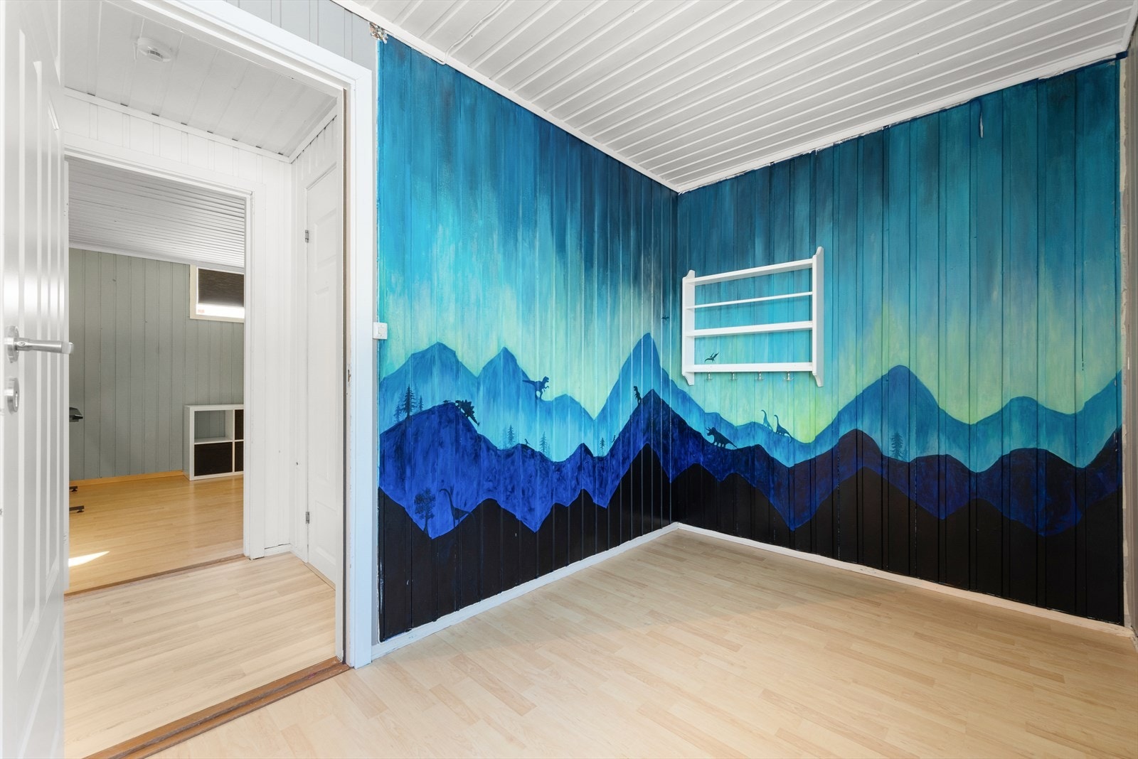 Det er plass til garderobeskap og mere på alle soverom Galleribilde