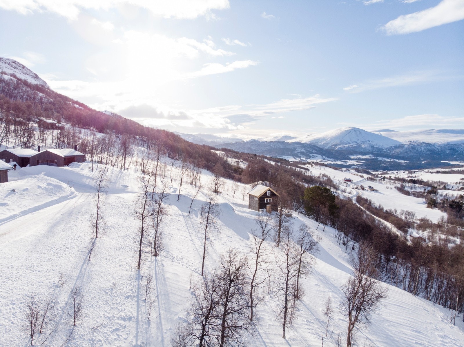 Noen velger randone ski, rett fra hyttedøra og opp på Kinna 1250moh. Galleribilde