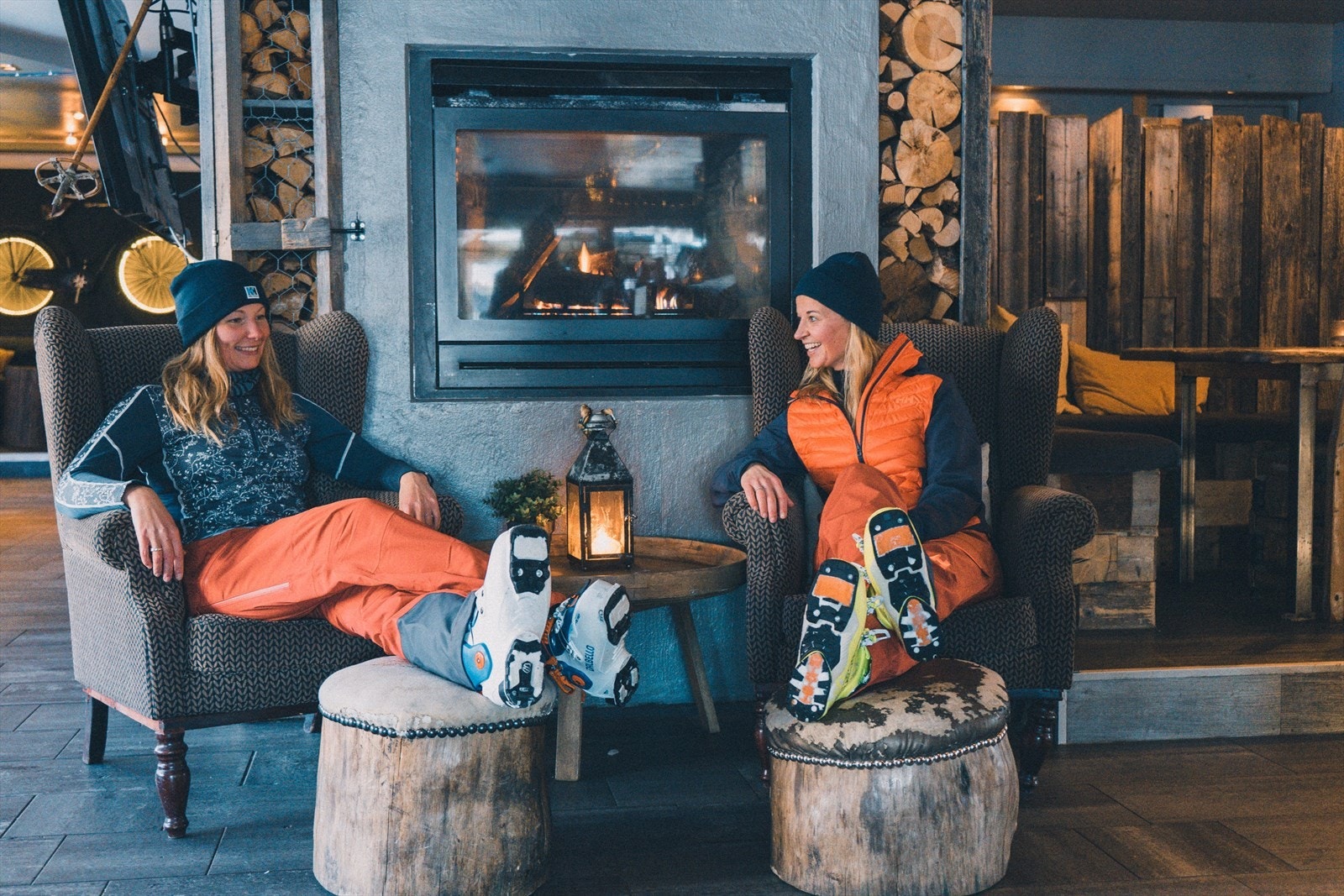 Det bygges nå gang- og sykkelvei til Hemsedal sentrum. Her finner du en rekke hyggelige kafeer, restauranter og butikker. Foto Hemsedal Cafe. Galleribilde