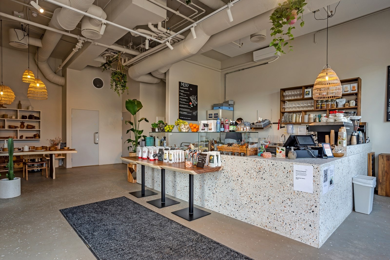 Pitstop kafé ligger på Frysja, kun få minutters gange fra leiligheten. Galleribilde