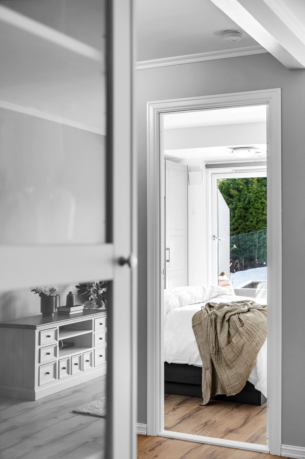 Fra gang mot hovedsoverom. Galleribilde