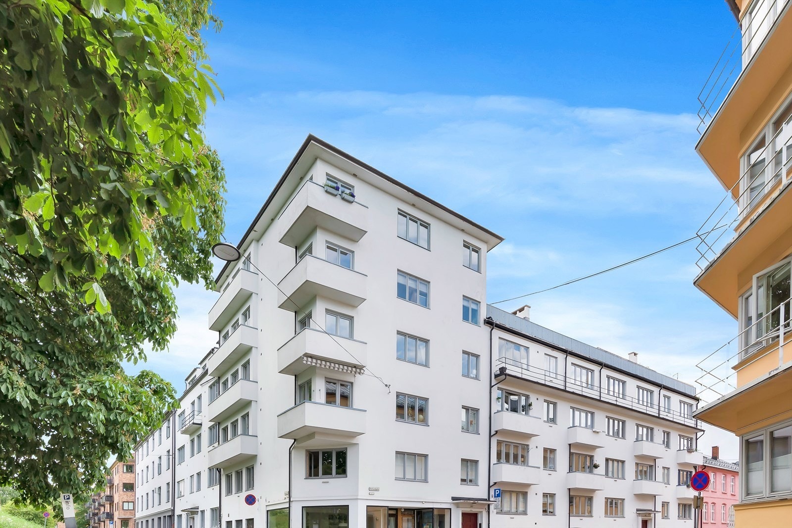 Fasaden er under oppussing. Bildet er arkivfoto Galleribilde