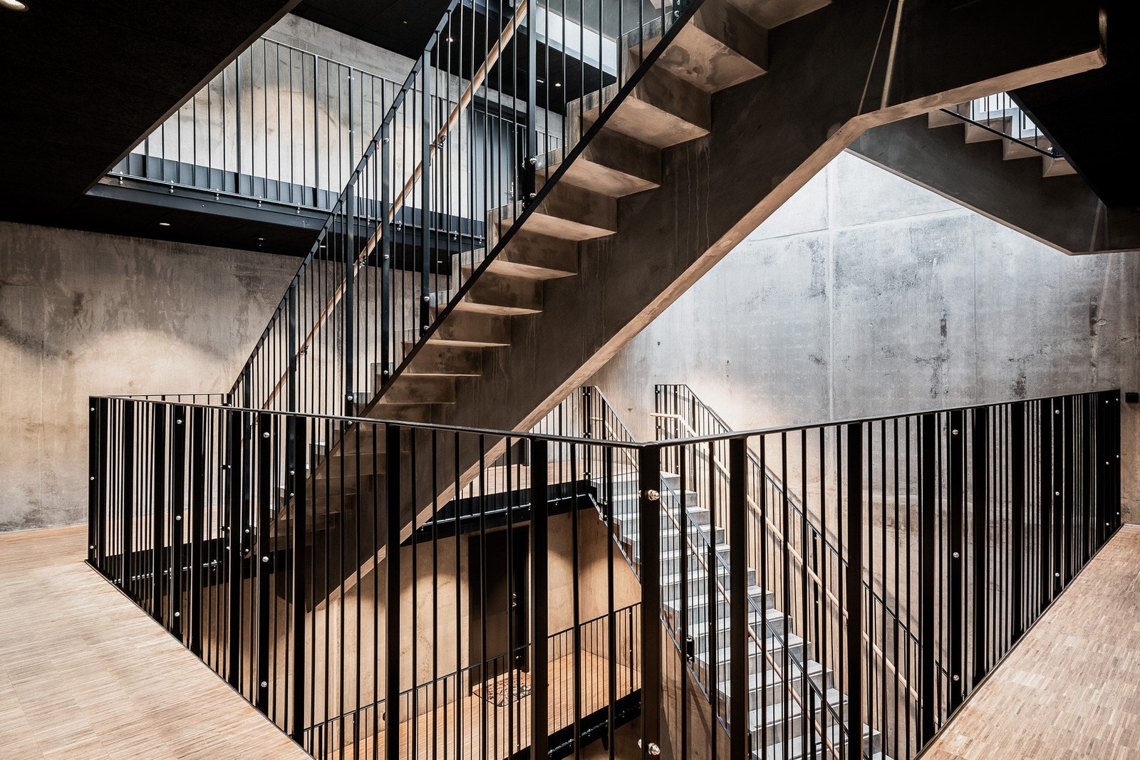 Særdeles flott arkitektur i alle ledd av prosjektet. Galleribilde