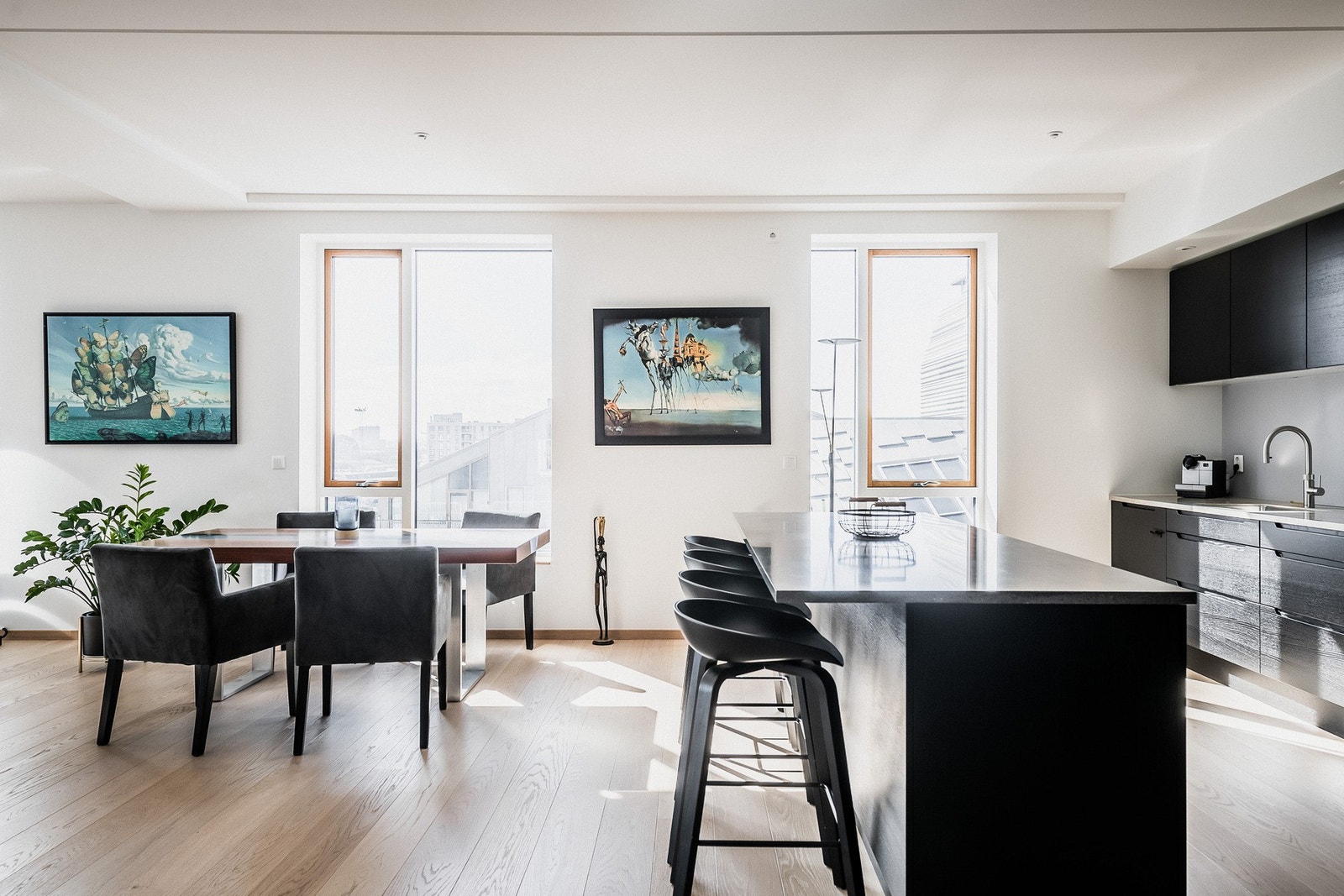 Stilrent, lyst og moderne. Galleribilde