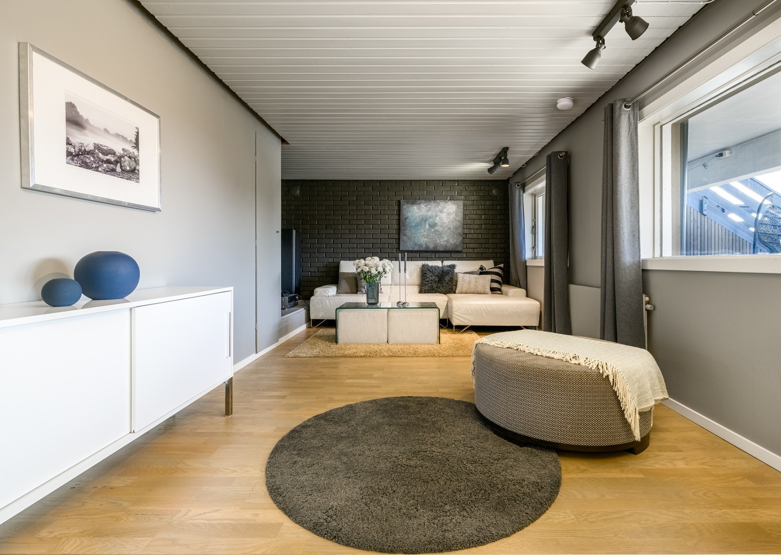 U. etg.: Kjellerstue Galleribilde