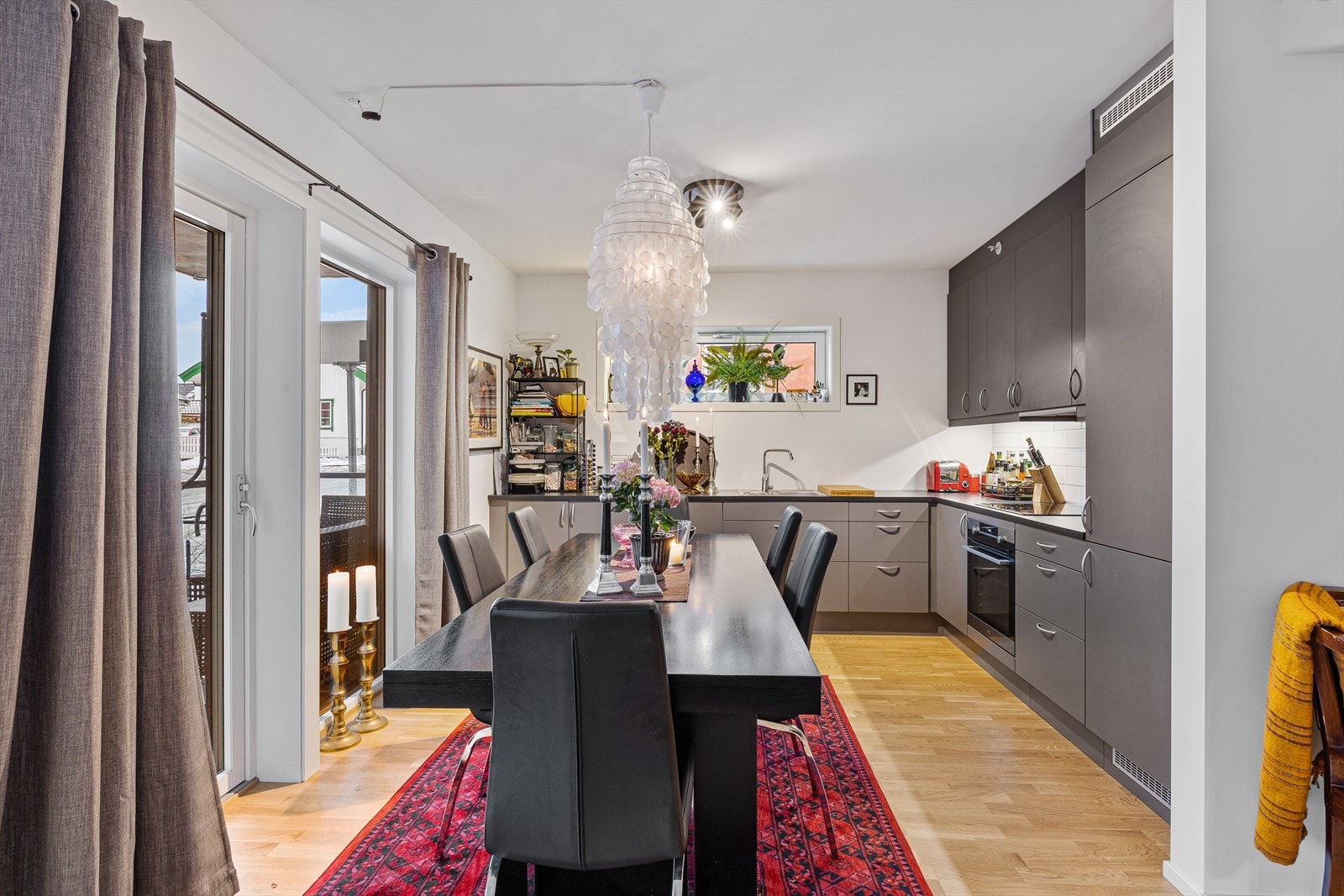 Hyggelig spiseplass Galleribilde