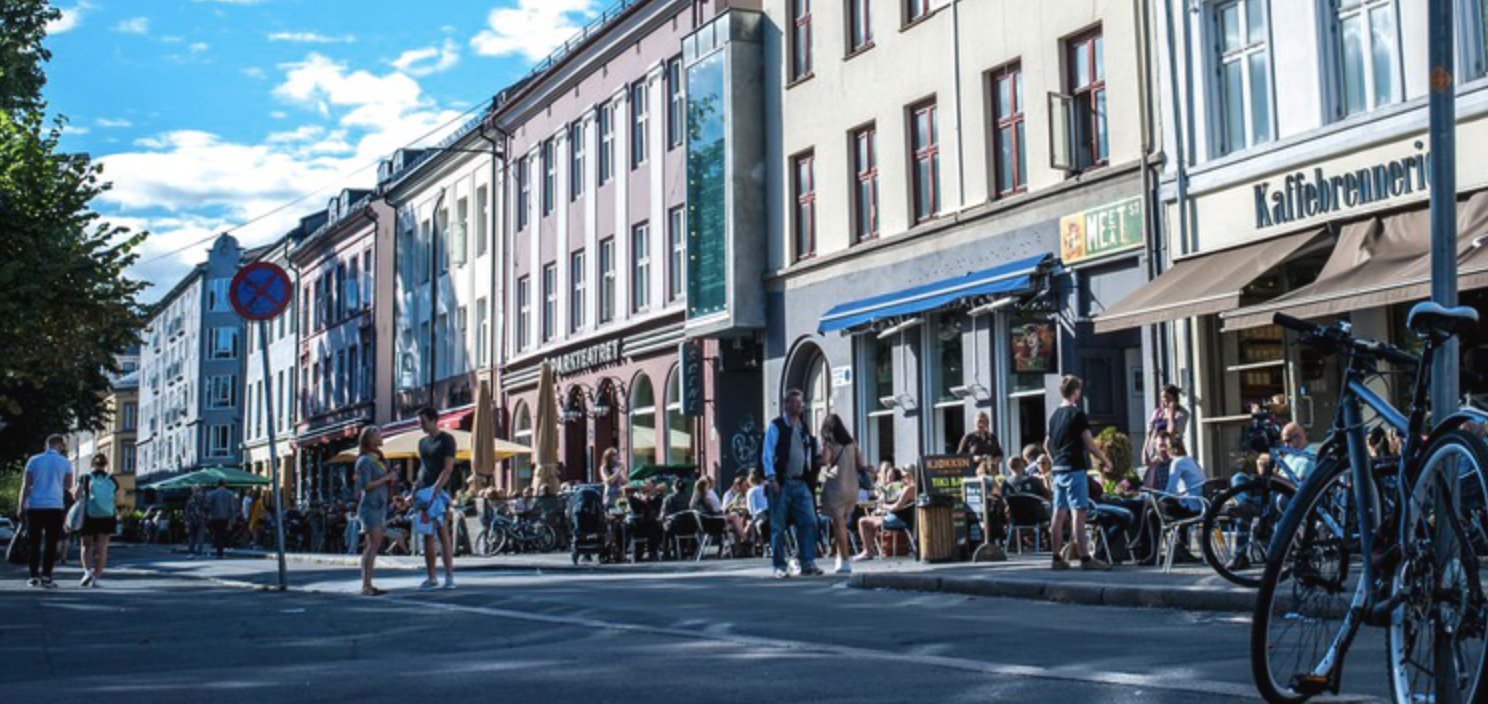 Yrende byliv like utenfor døren Galleribilde