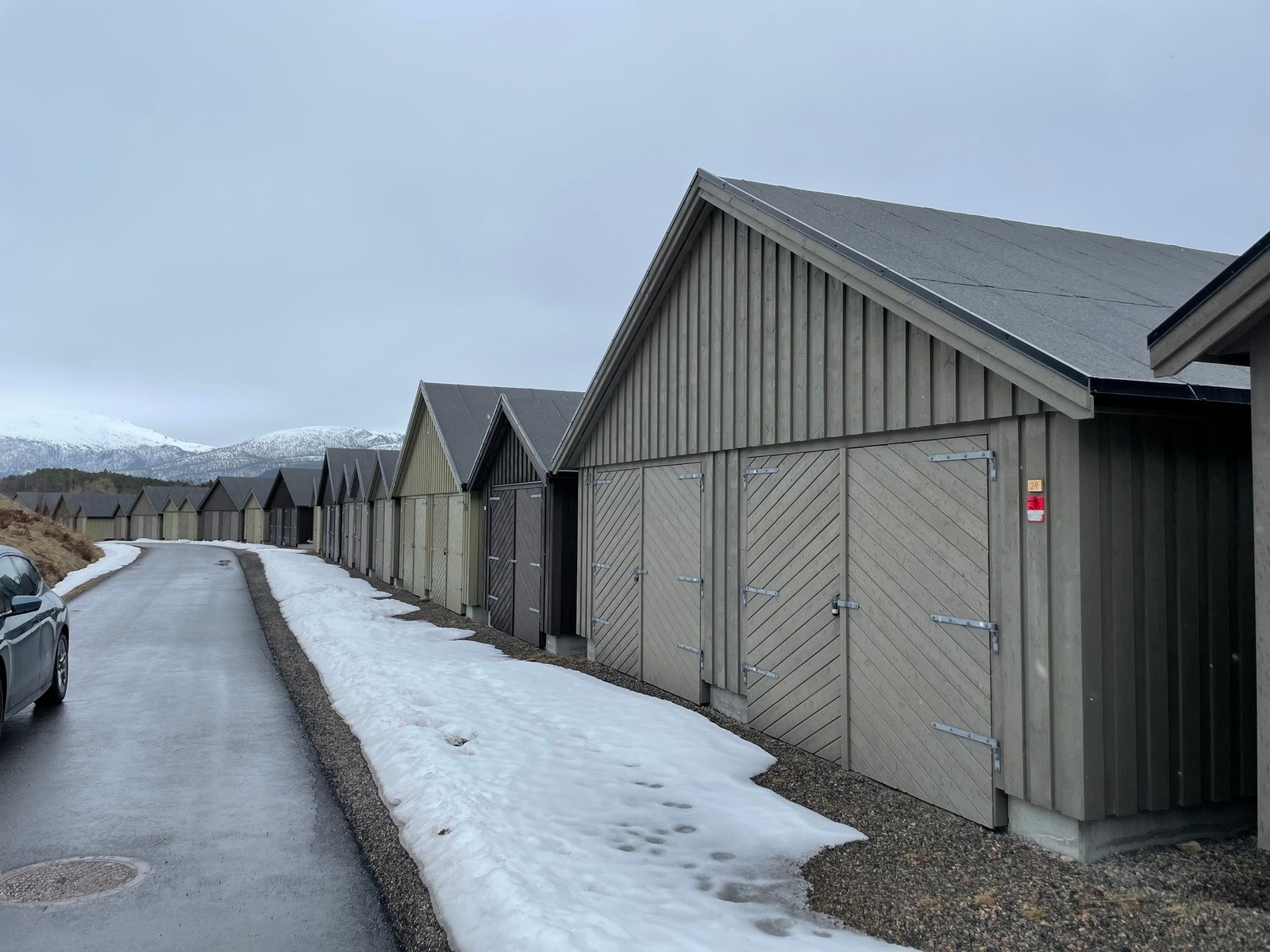 Tilhørende naust fra 2015 Galleribilde