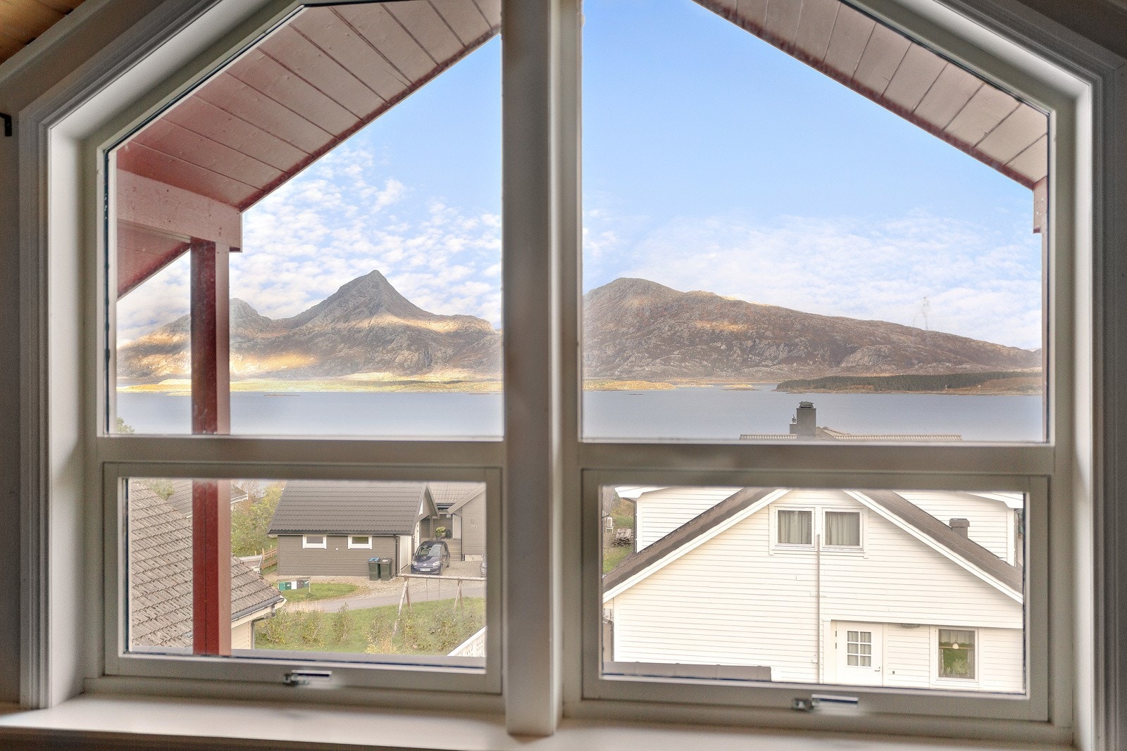 Loftstua har nydelig utsikt Galleribilde