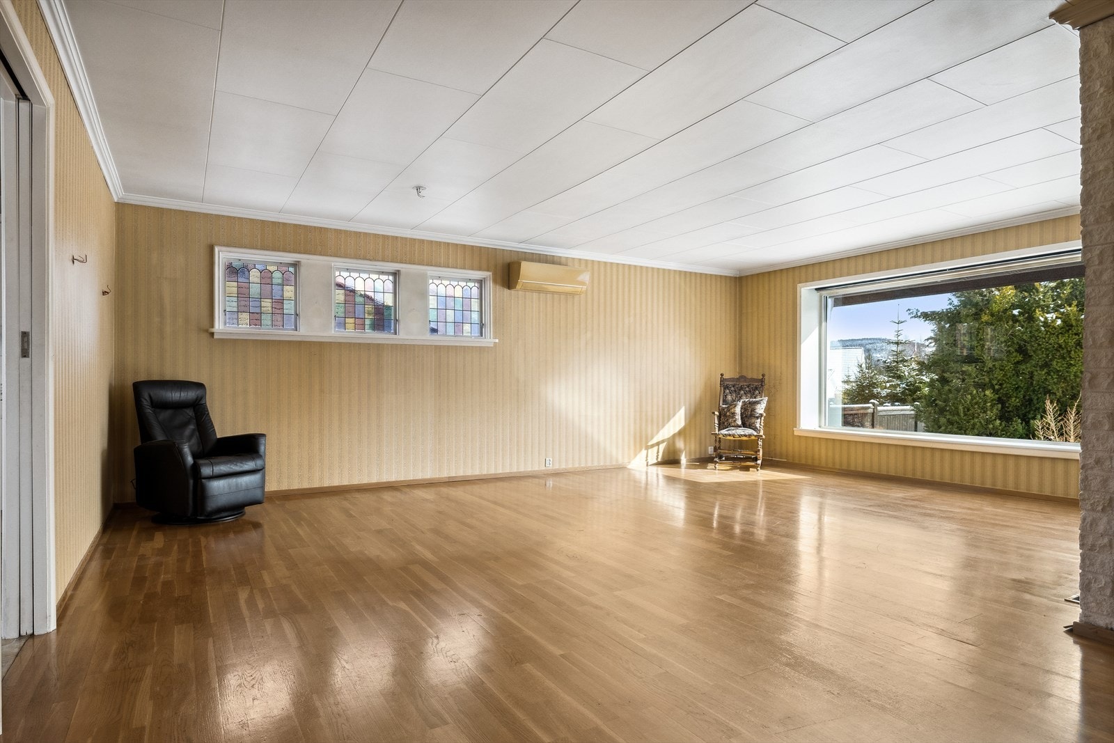 I stuen er det oppvarming fra varmepumpe Galleribilde