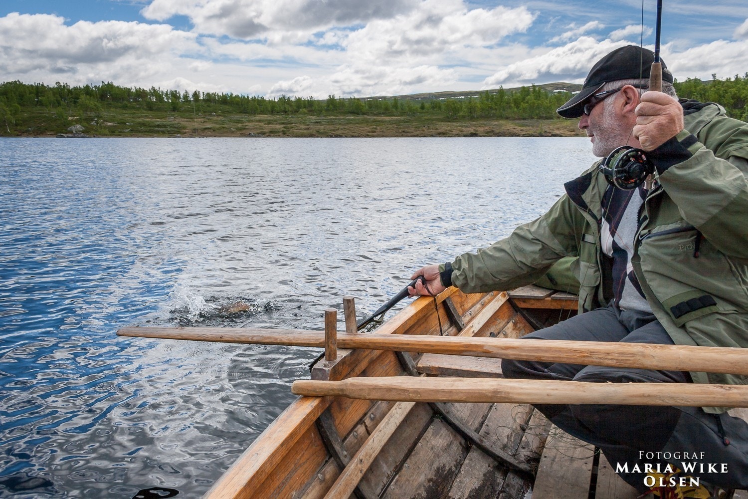 På sommers tid kan du plukke bær, jakte, padle kajakk i Holmevannet, og kanskje fiske litt? Foto: Grunneier Galleribilde