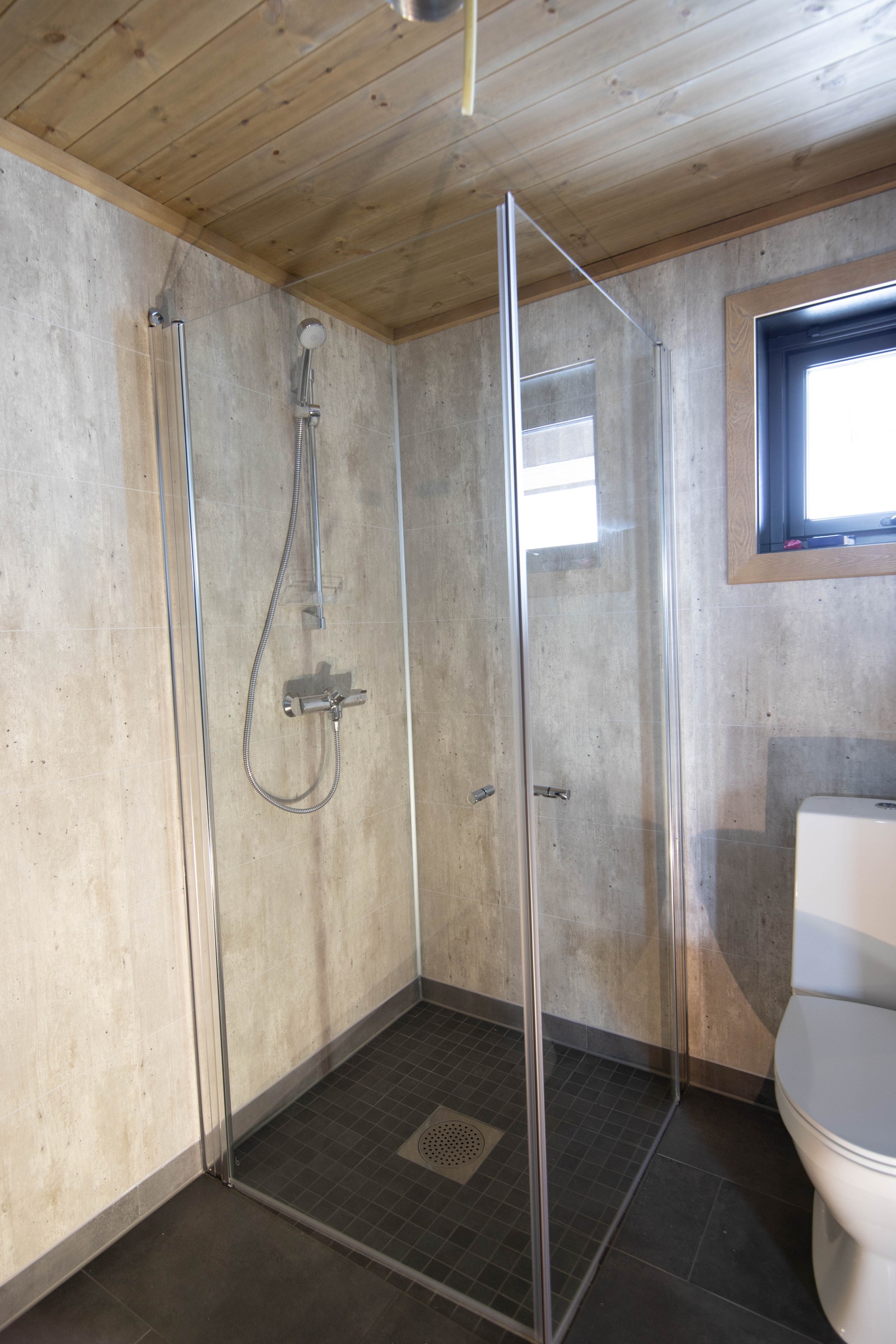 WC/dusjbad 1. etg. Galleribilde