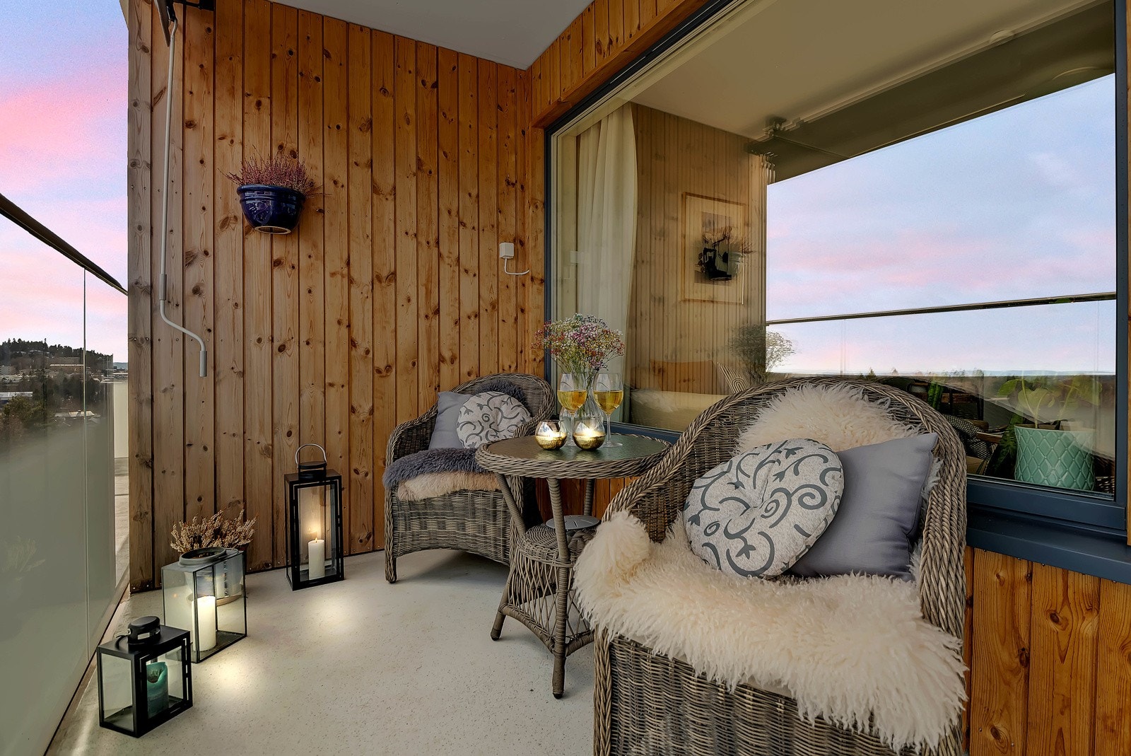 Balkongen er på 7,5 kvm og vender mot sørøst. Galleribilde