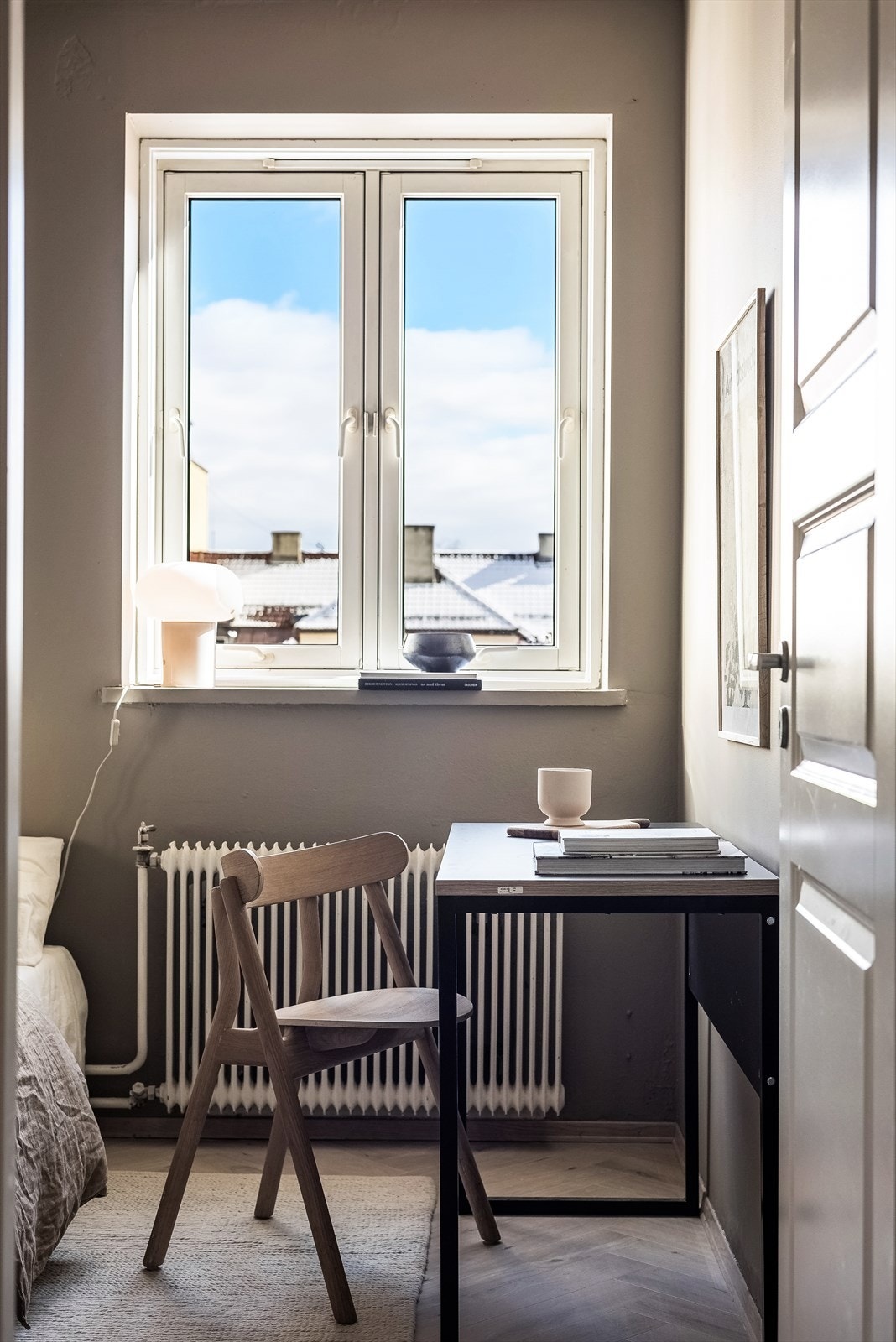 Soverom nr.2 kan fint brukes som barnerom eller kontor. Galleribilde