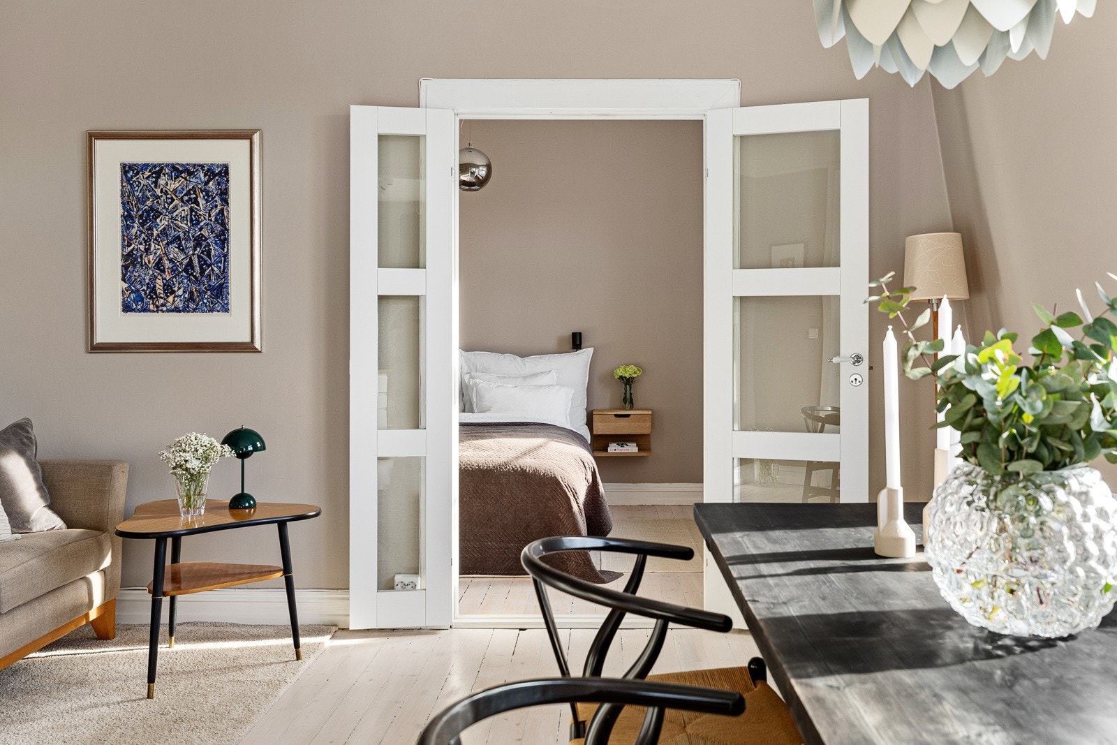 Internett og kabel-TV er inkludert i felleskostnadene. Galleribilde